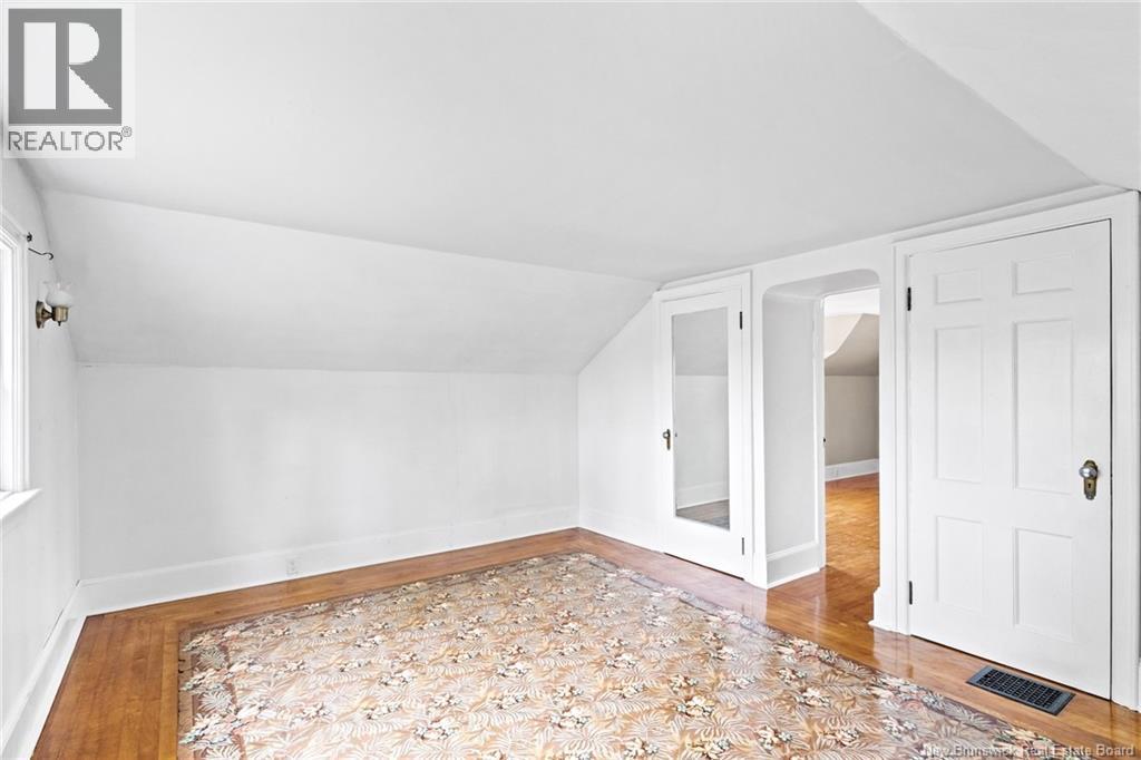 98 Main Street - Image 39