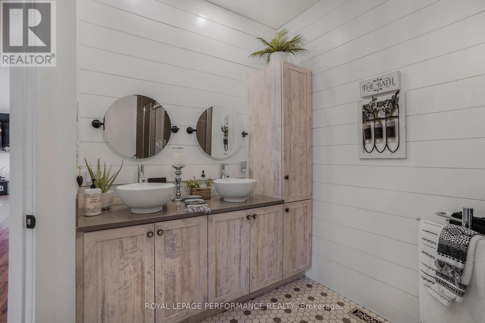 1560 SANDY HILL ROAD - 19
