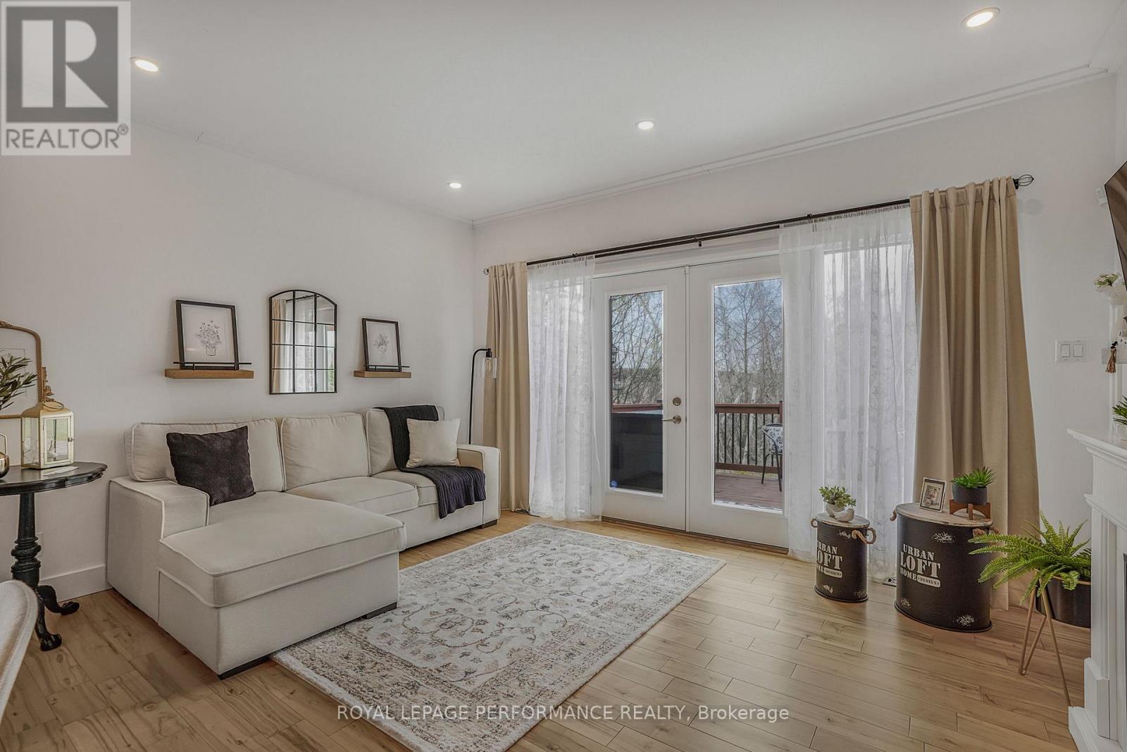 1560 SANDY HILL ROAD - 33