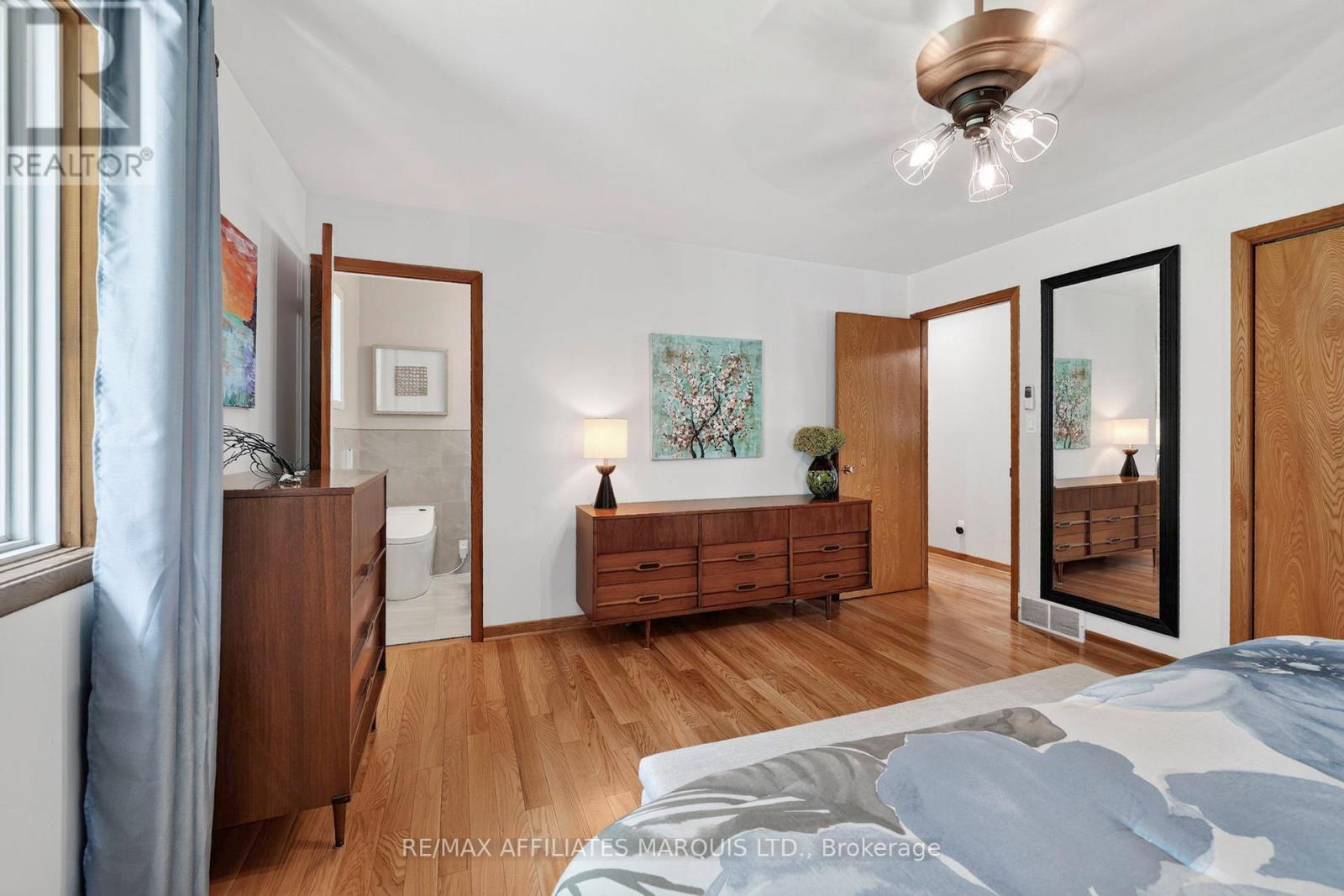 1628 GRANT AVENUE - 22