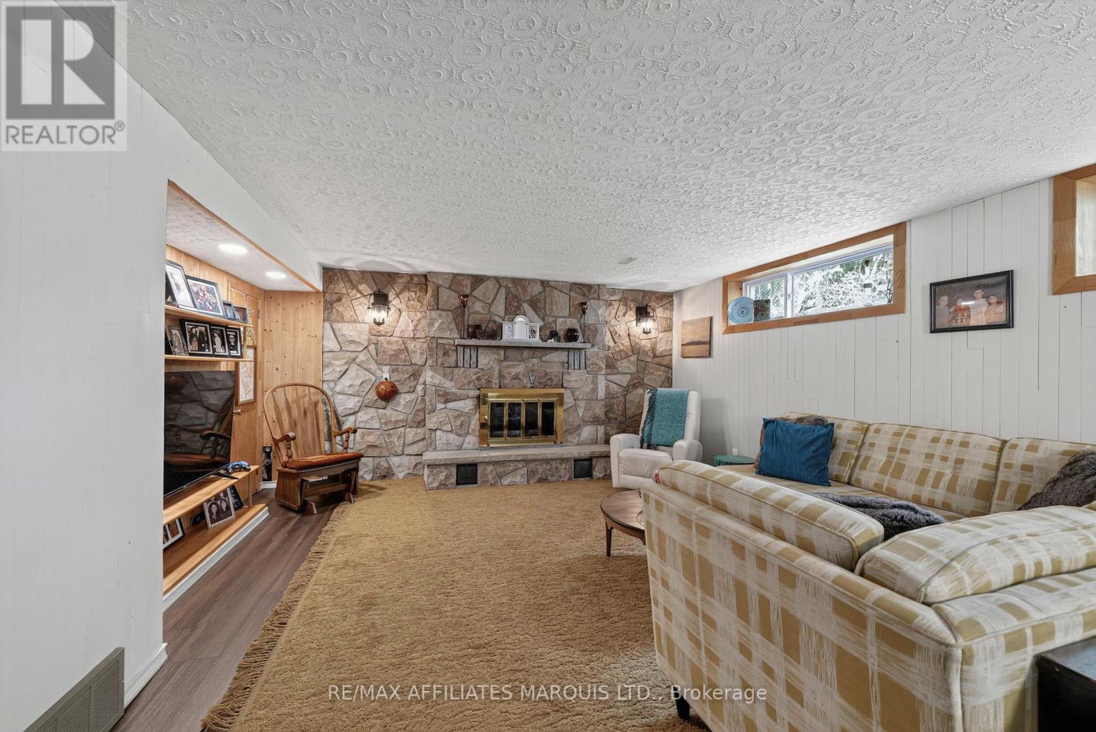 1628 GRANT AVENUE - 30