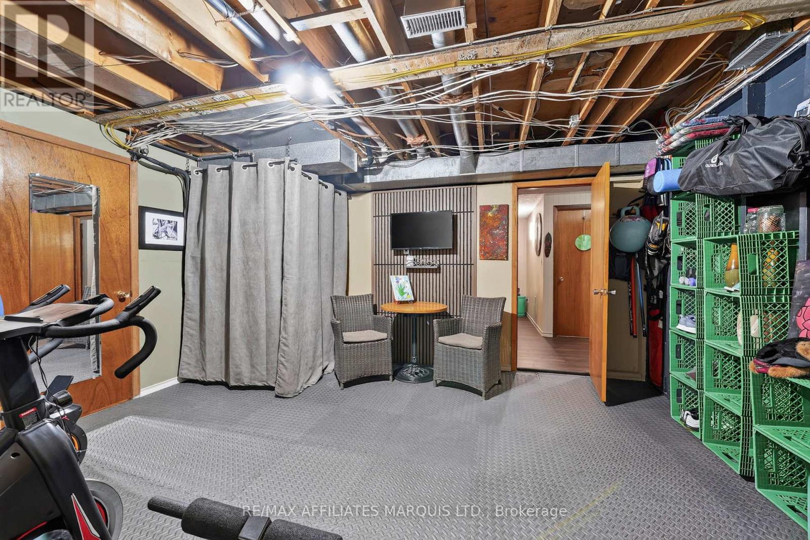 1628 GRANT AVENUE - 37