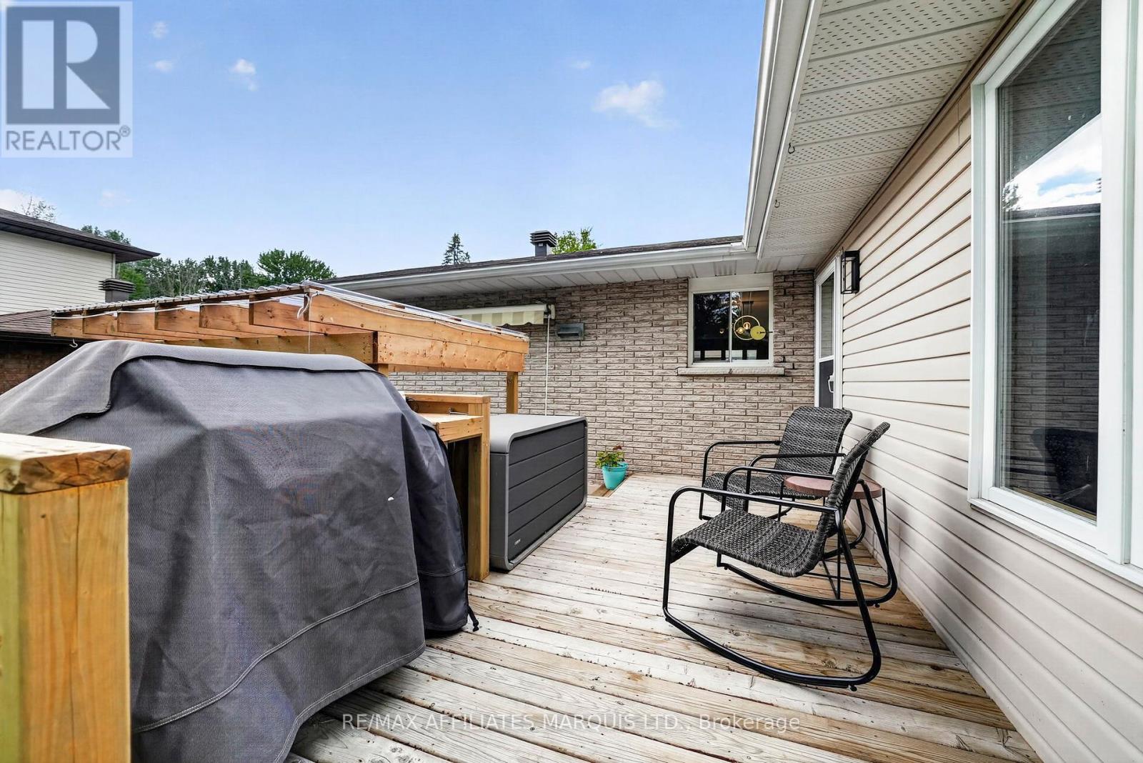 1628 GRANT AVENUE - 38