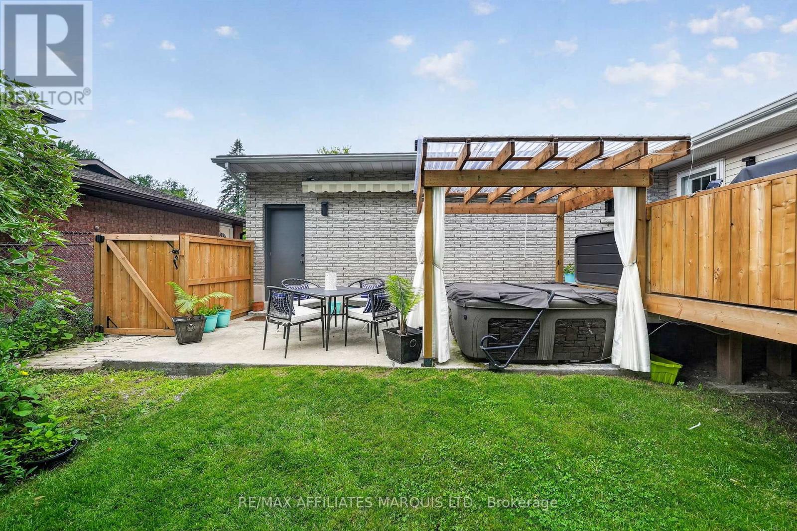 1628 GRANT AVENUE - 41