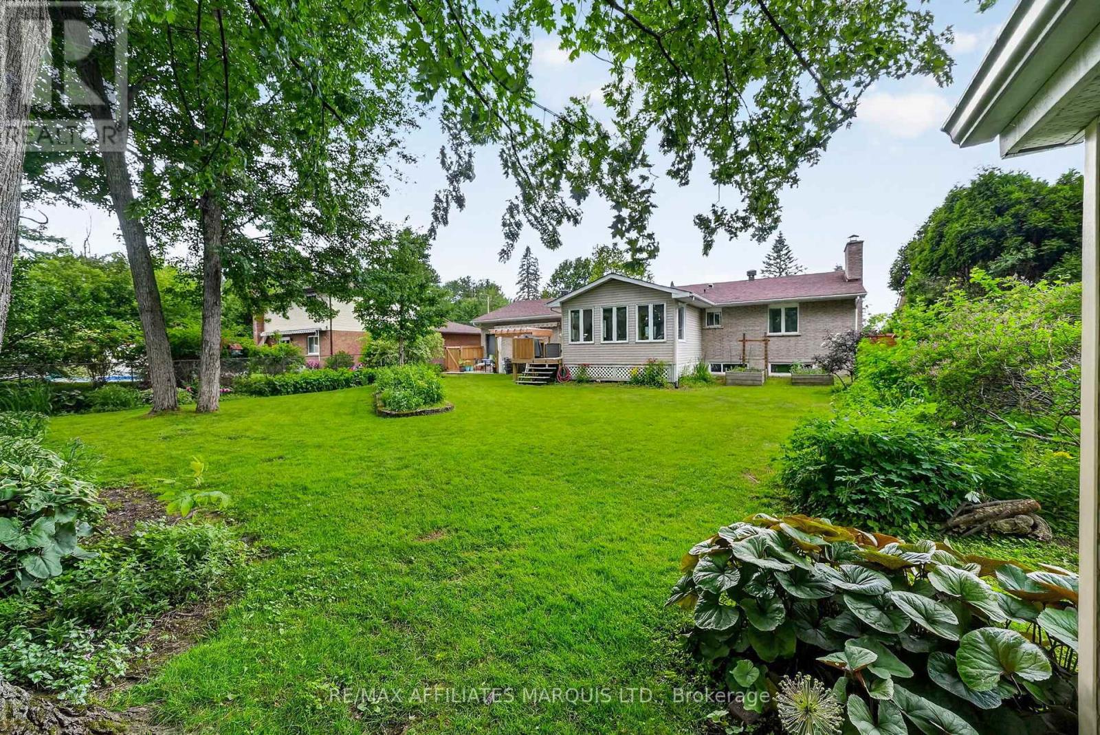 1628 GRANT AVENUE - 43