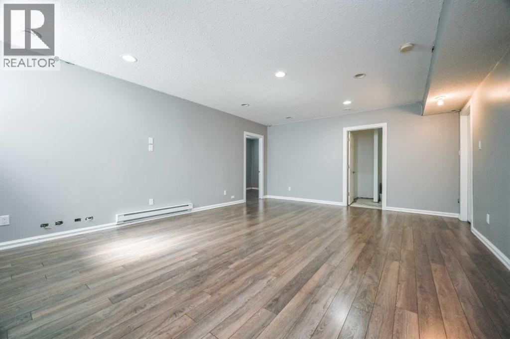 8841 Lakeland Drive — photo 17