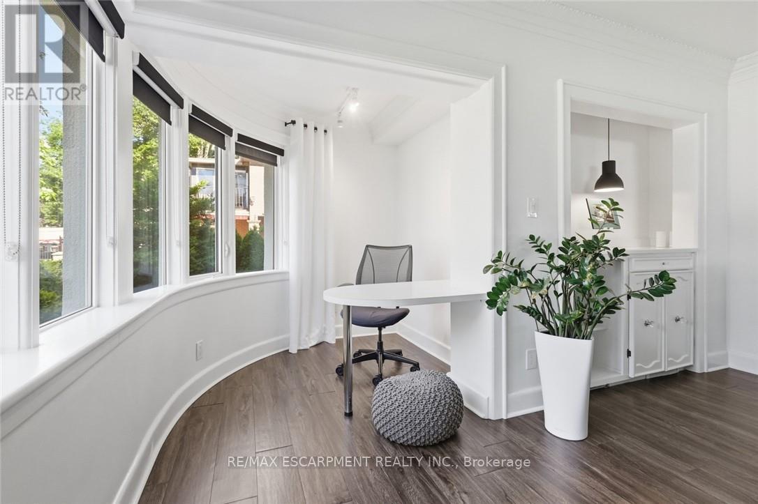 225 ST. PAUL STREET - 11