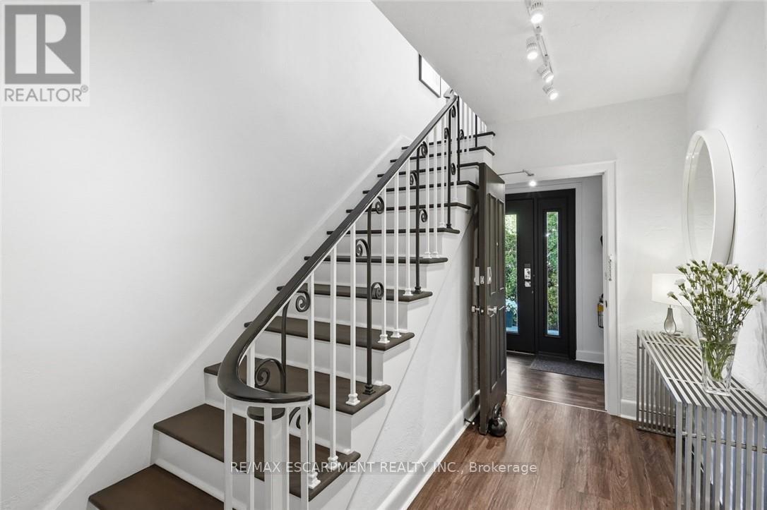 225 ST. PAUL STREET - 19