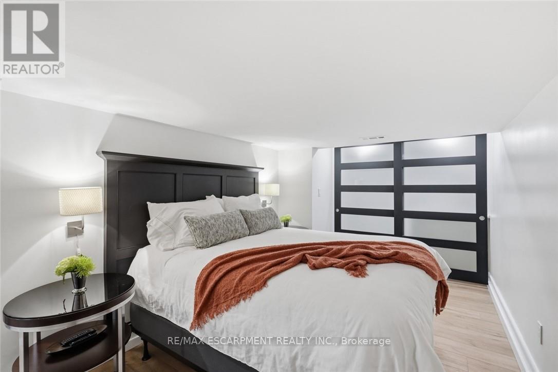225 ST. PAUL STREET - 39
