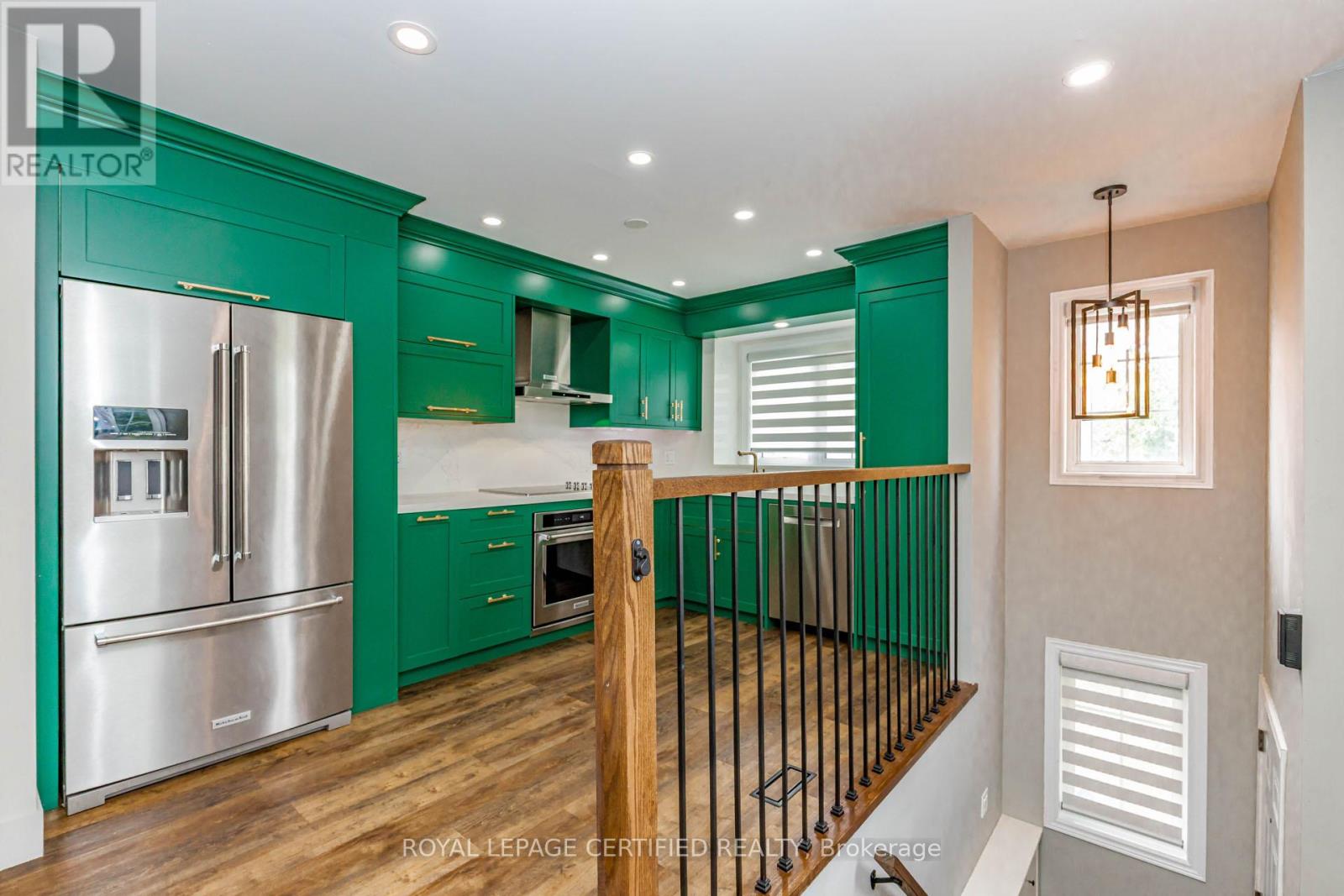 #1 1128 DUNDAS STREET W - 10