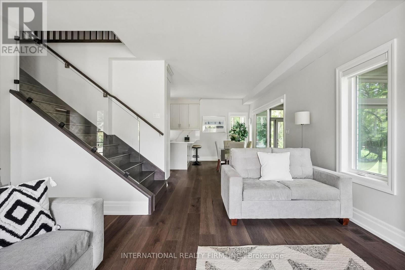 2423 RAYMORE DRIVE - 6