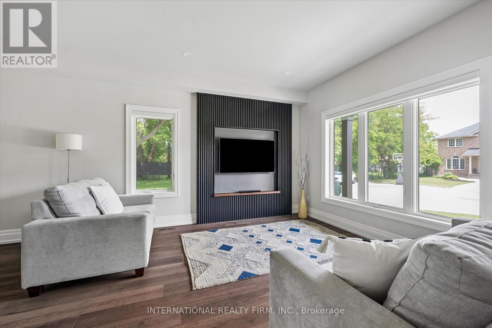 2423 RAYMORE DRIVE - 7