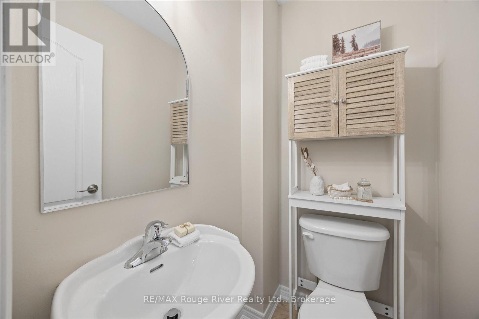 72A LAUREL AVENUE - 21