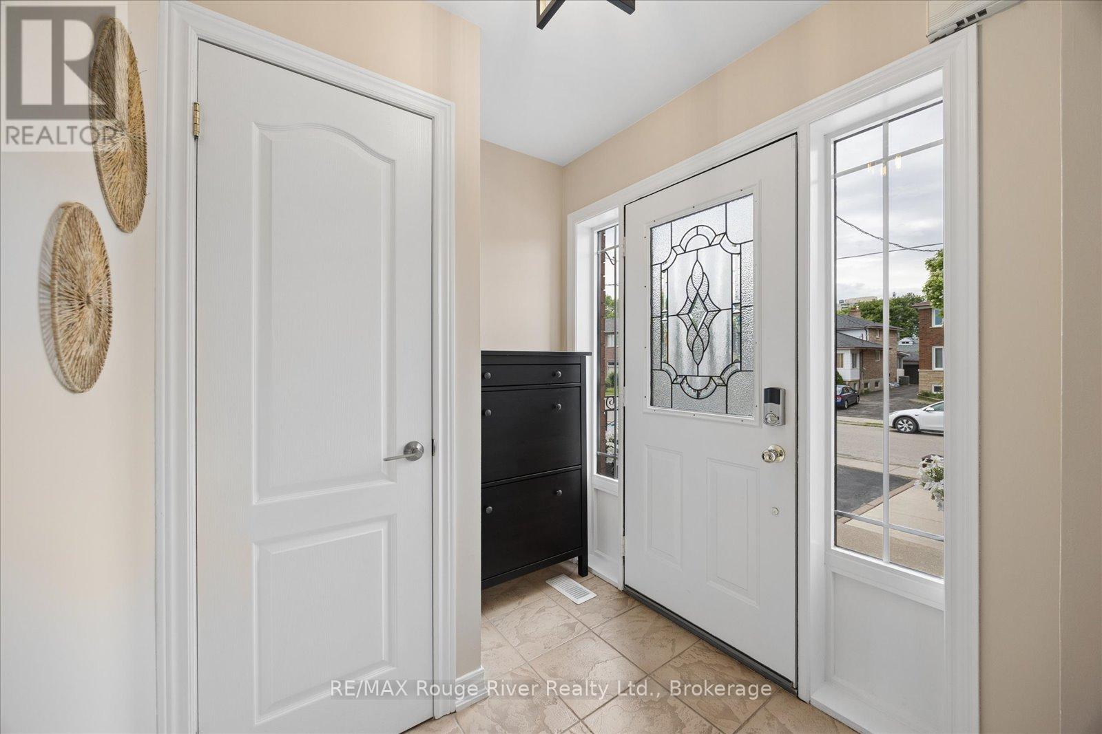 72A LAUREL AVENUE - 5