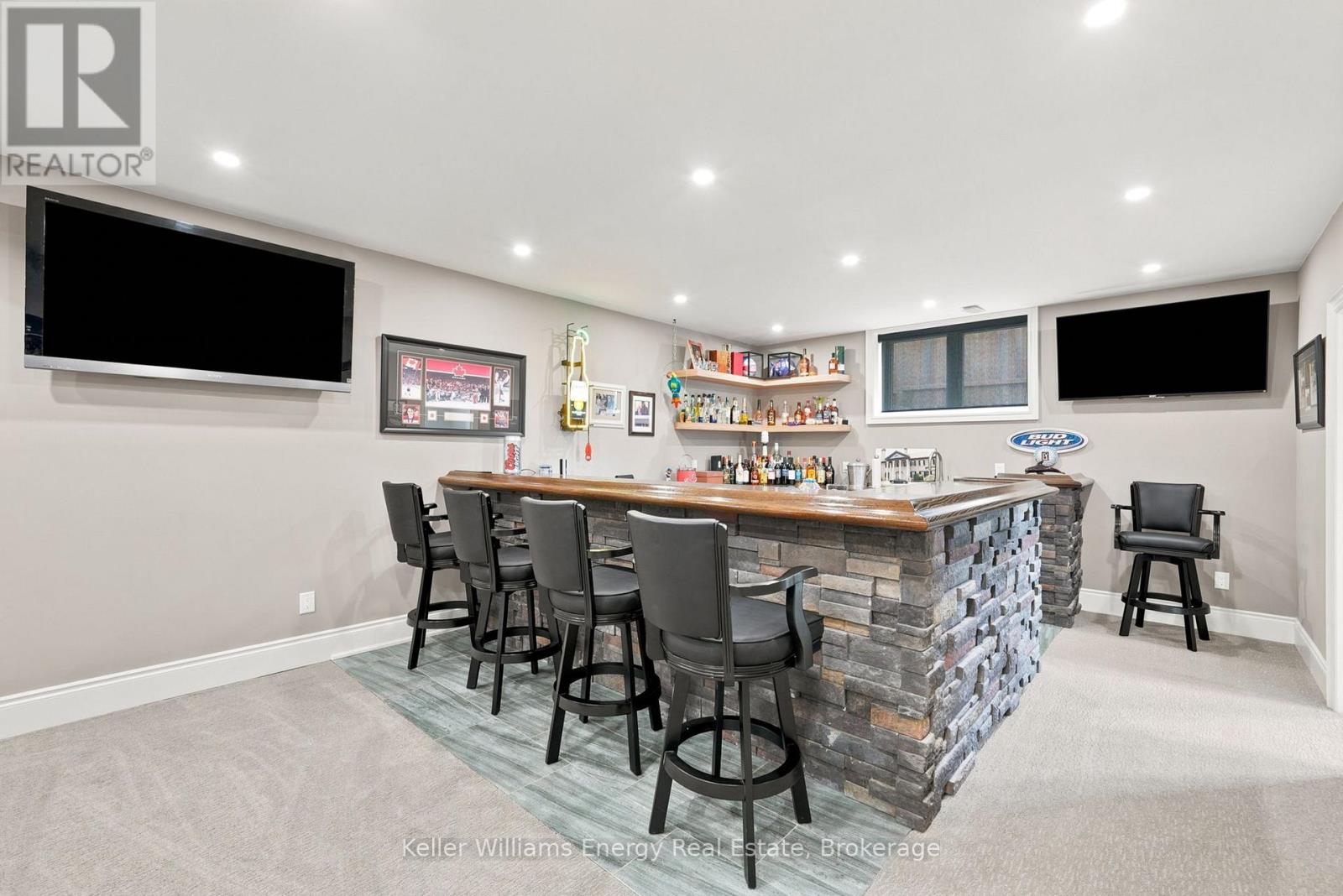 849 TOWNLINE ROAD N - 36