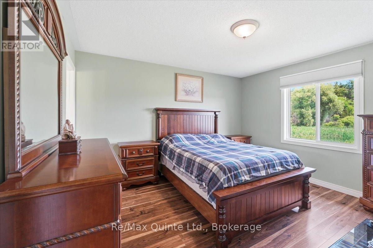 219 HELYER ROAD - 16