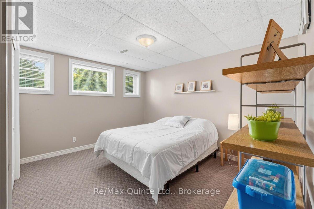 219 HELYER ROAD - 20