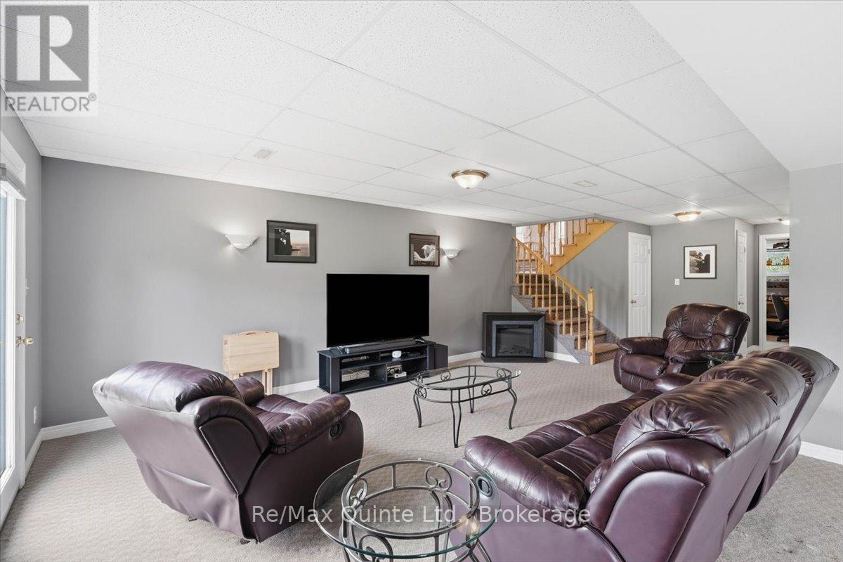 219 HELYER ROAD - 23