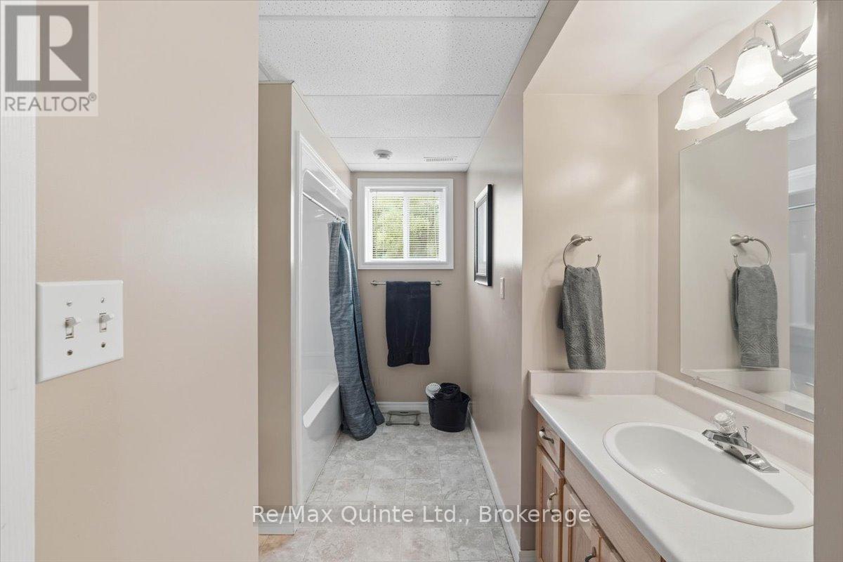 219 HELYER ROAD - 30