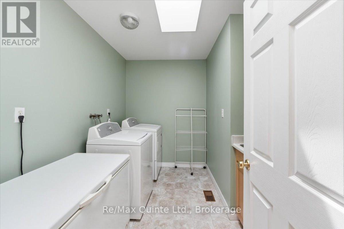 219 HELYER ROAD - 31