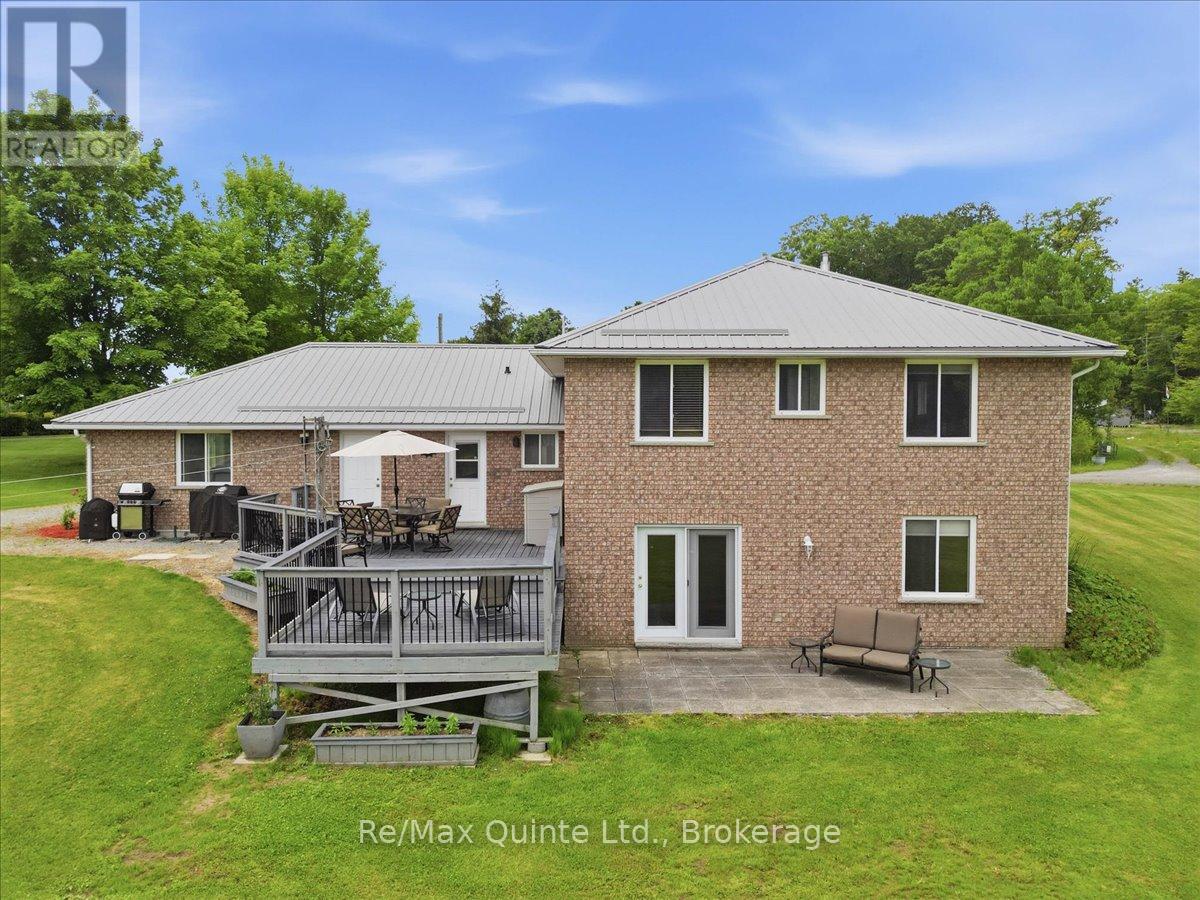 219 HELYER ROAD - 35