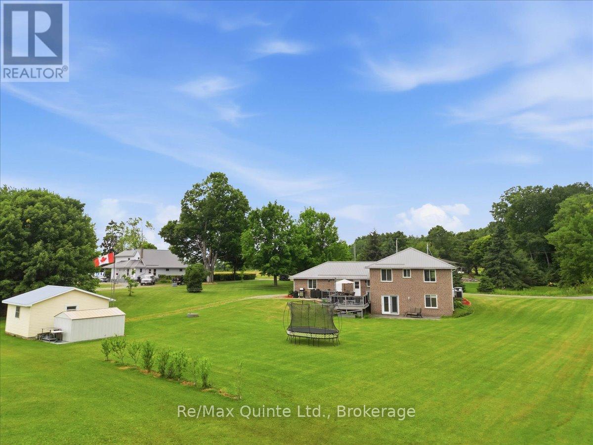 219 HELYER ROAD - 38