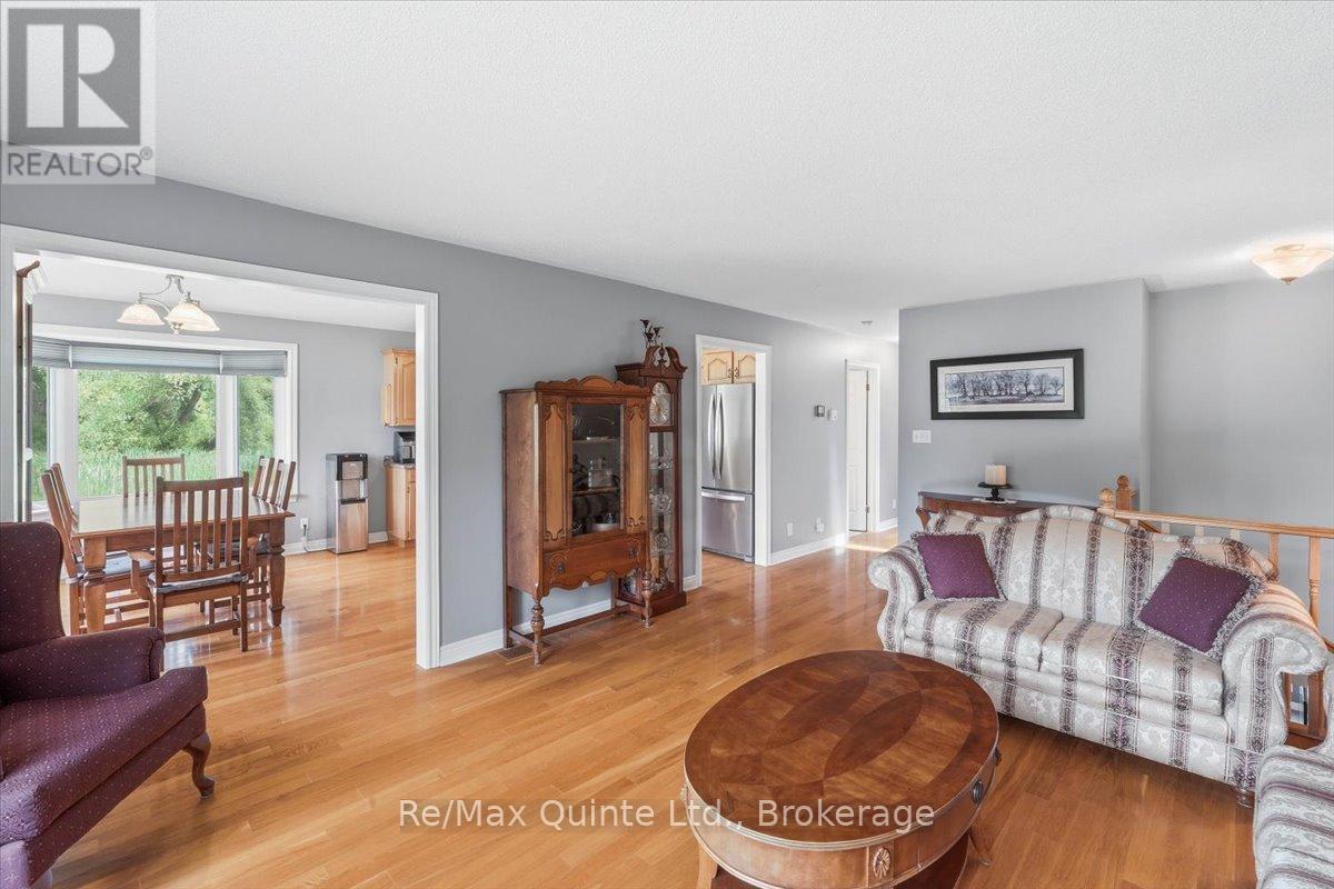 219 HELYER ROAD - 8