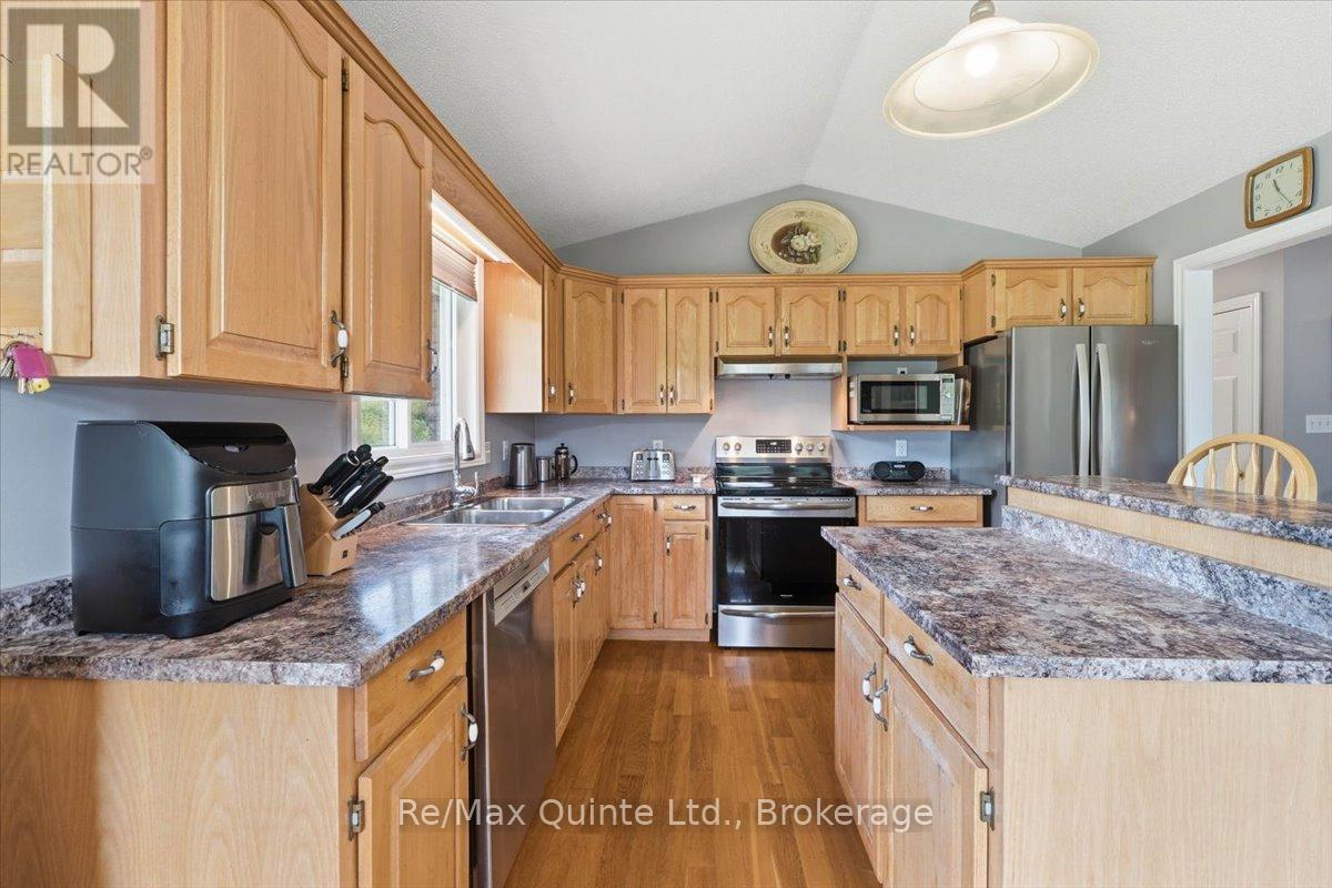 219 HELYER ROAD - 9
