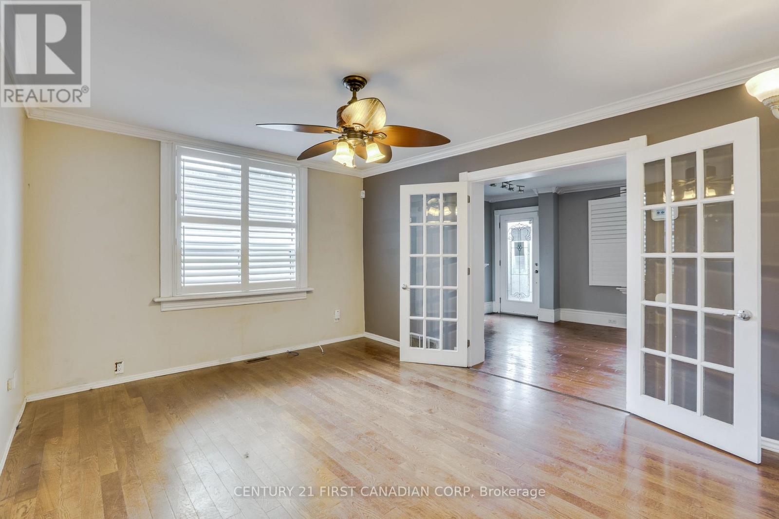 16 LANSDOWNE AVENUE - 10