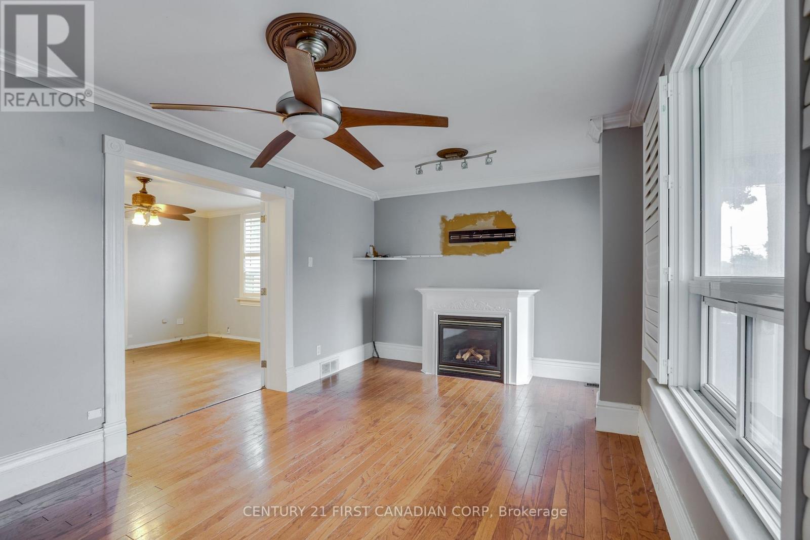 16 LANSDOWNE AVENUE - 5