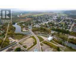 20 Bridge Street, Renfrew, ON K7V3R2 Photo 9