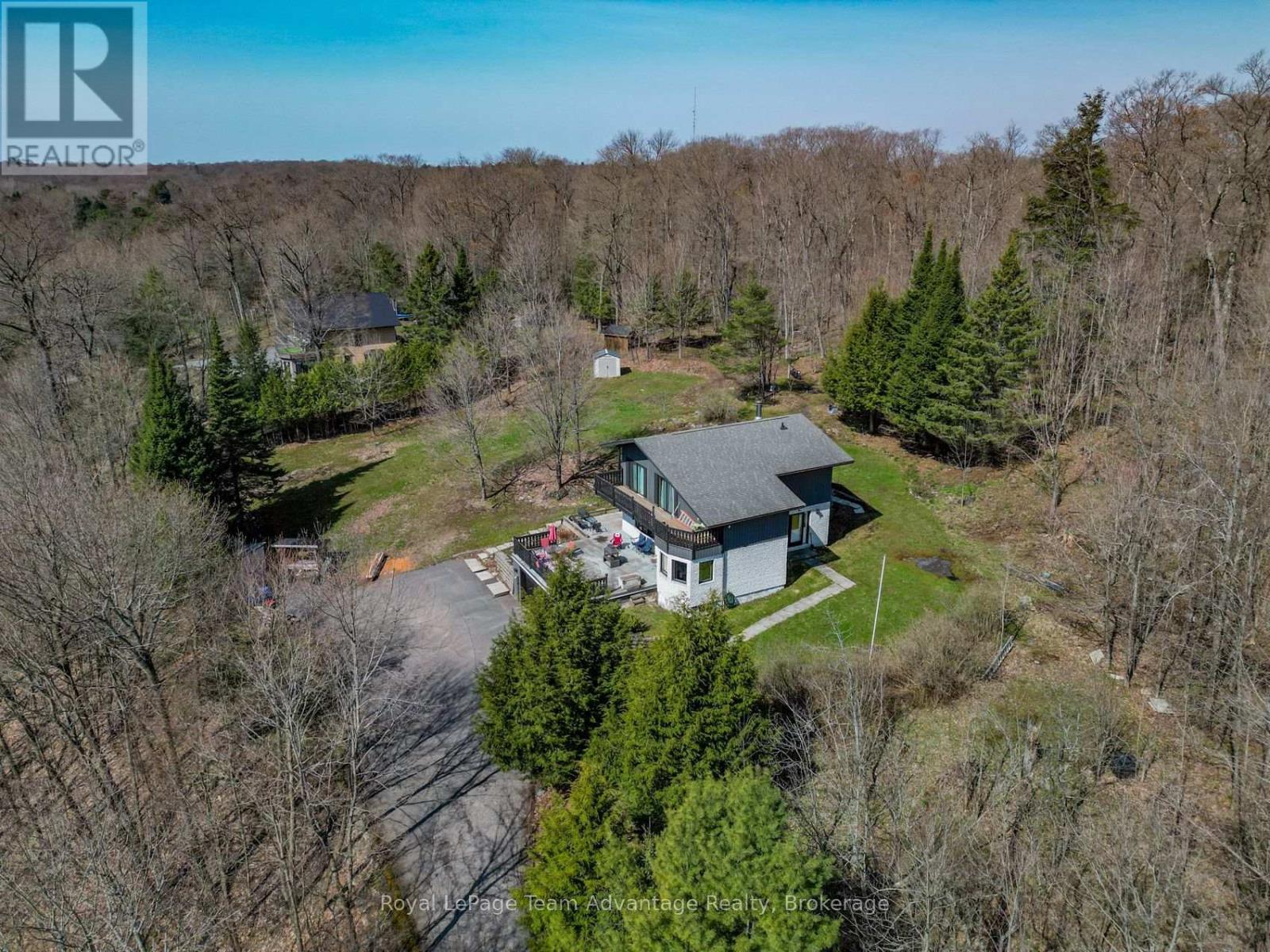 12 TAYLOR CRESCENT - 46