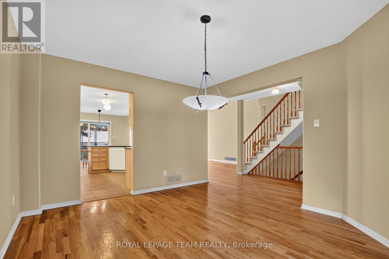 1115 GRENON AVENUE - 11