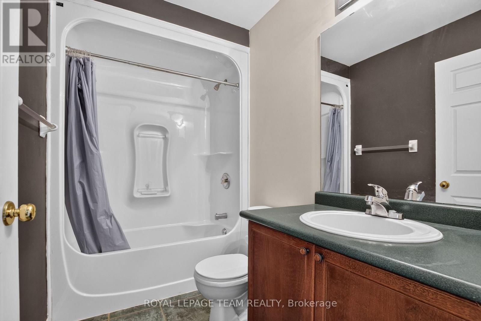1115 GRENON AVENUE - 33