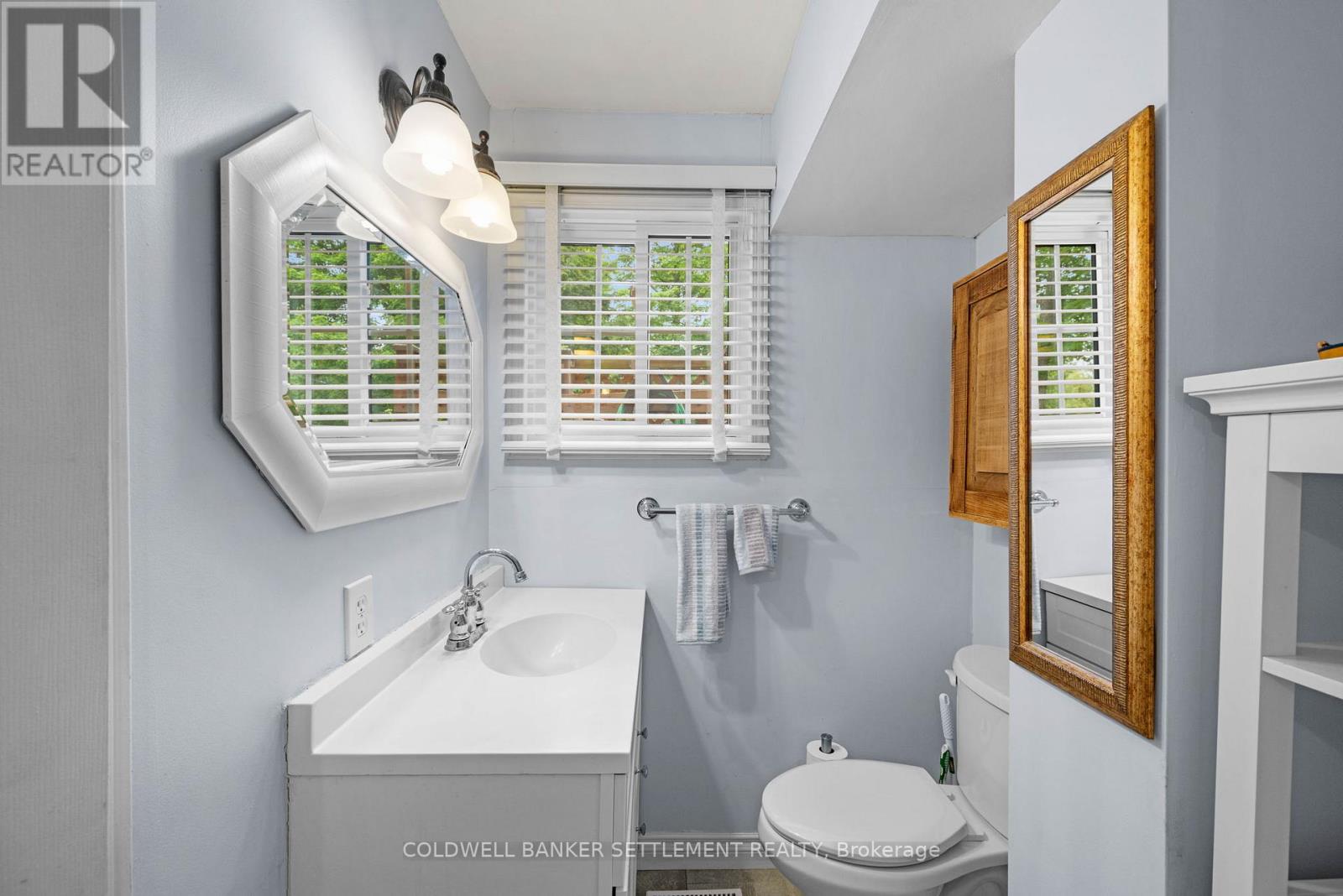 186 ECHO BAY ROAD - 32