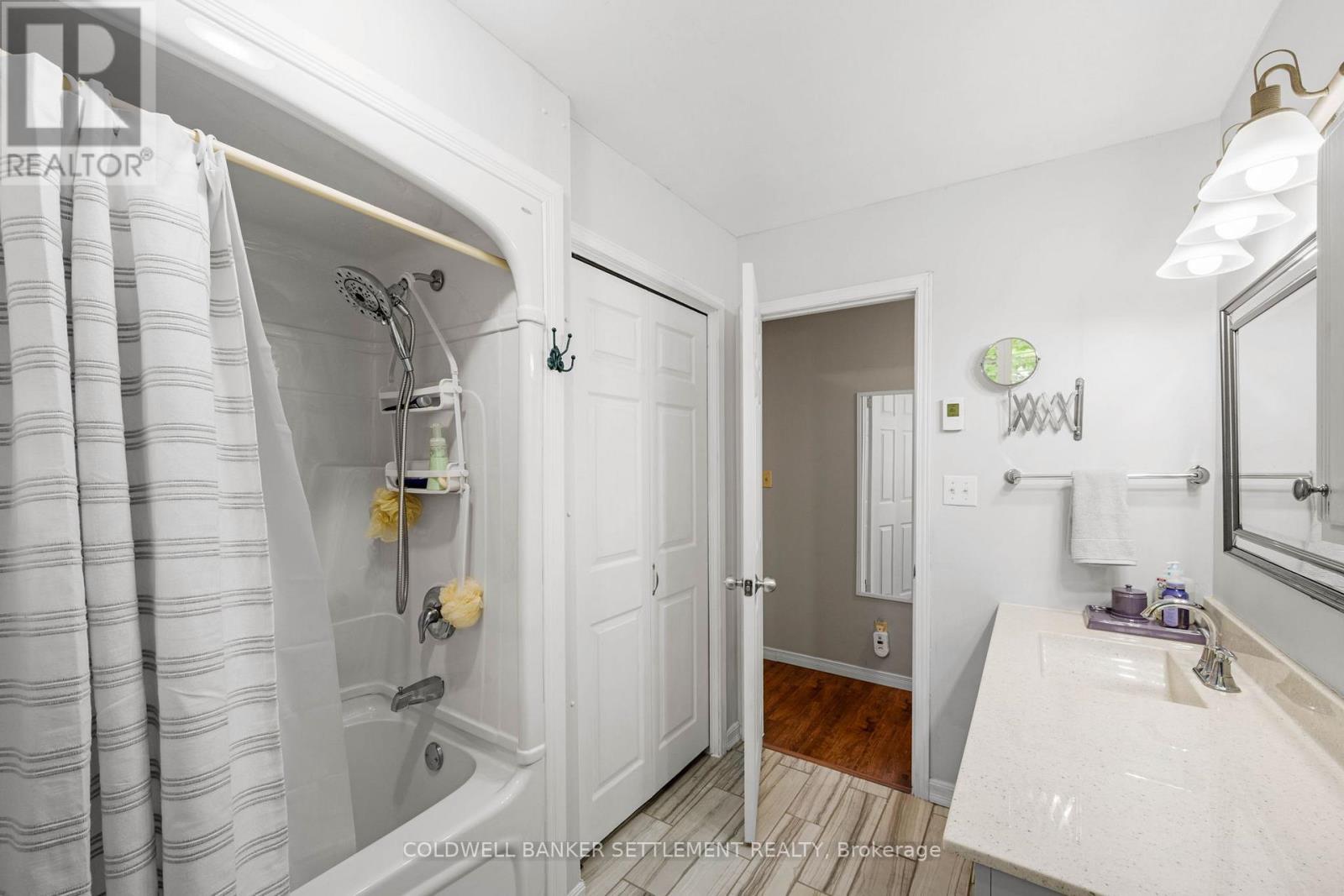186 ECHO BAY ROAD - 40