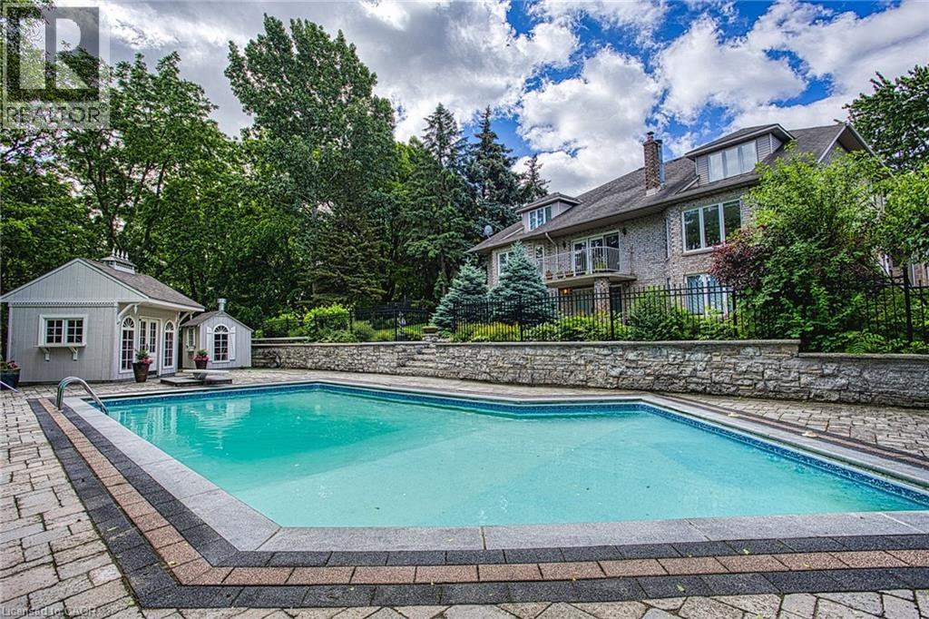 22 BURT Court - 45