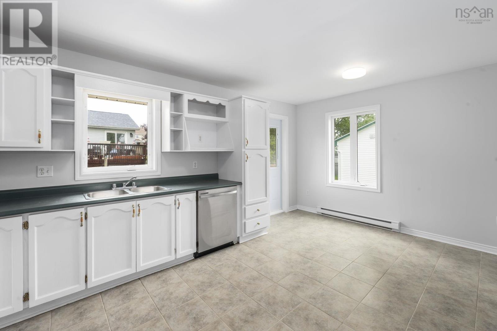186 Avenue du Portage - 13