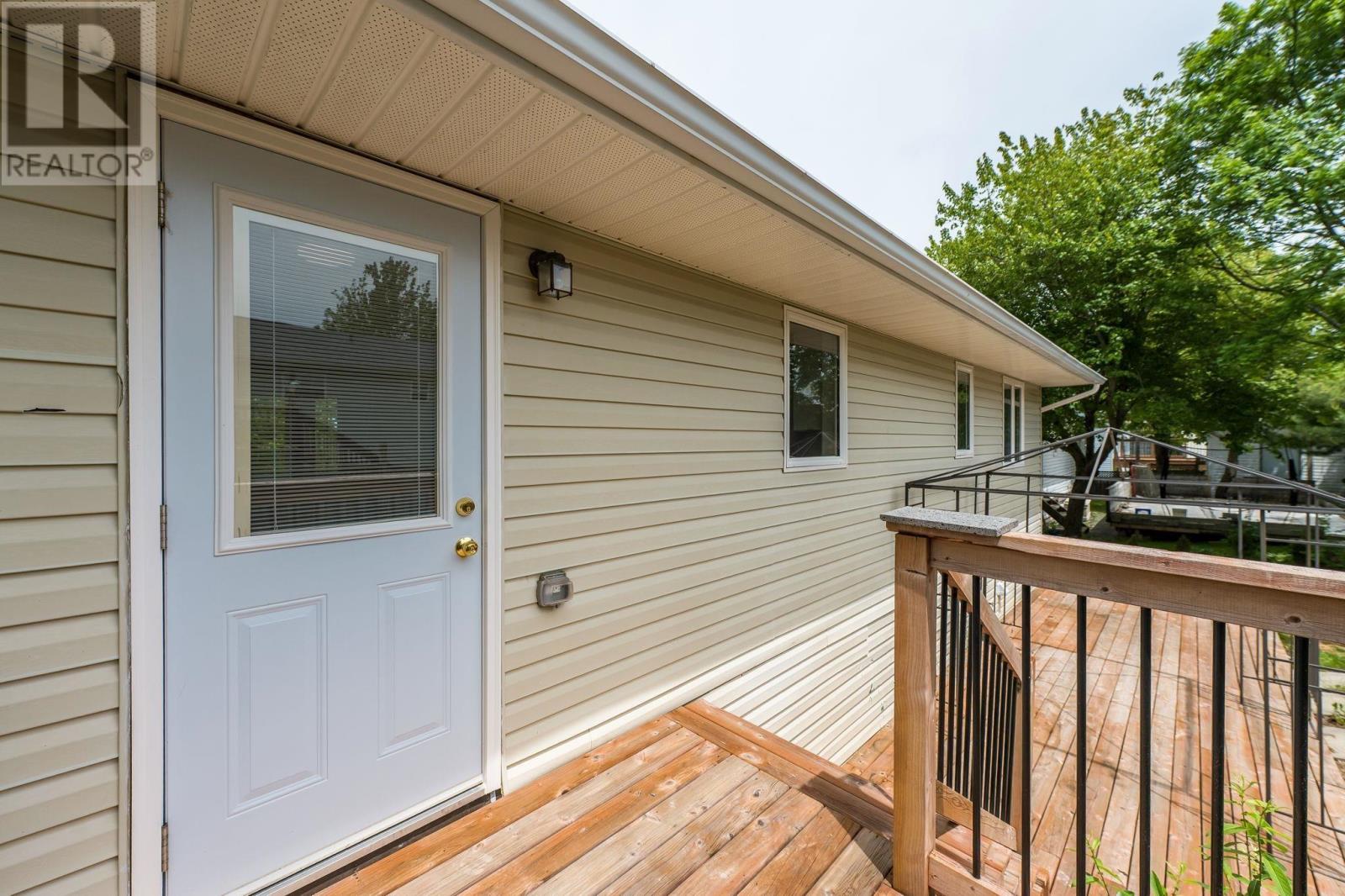 186 Avenue du Portage - 44