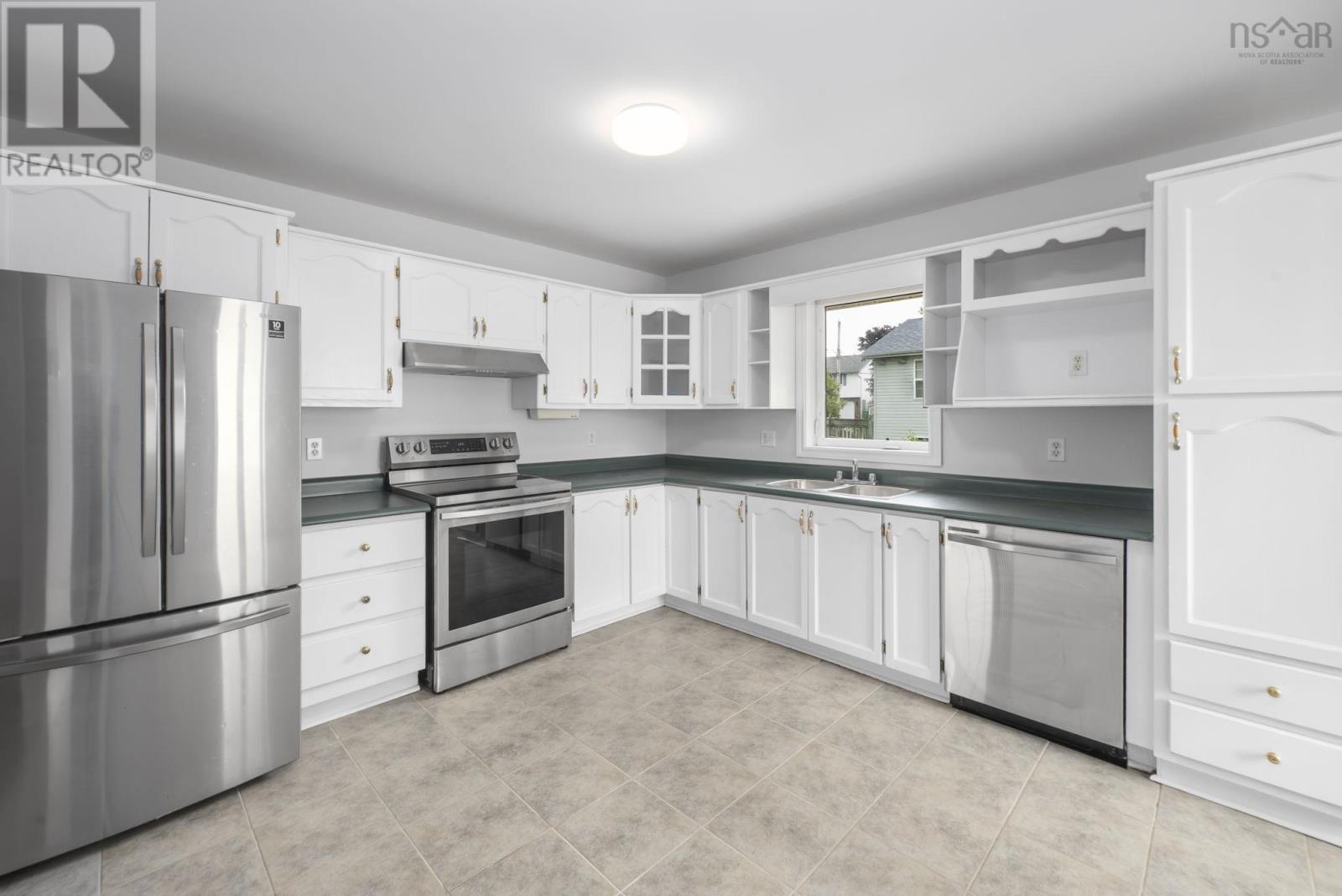 186 Avenue du Portage - 10