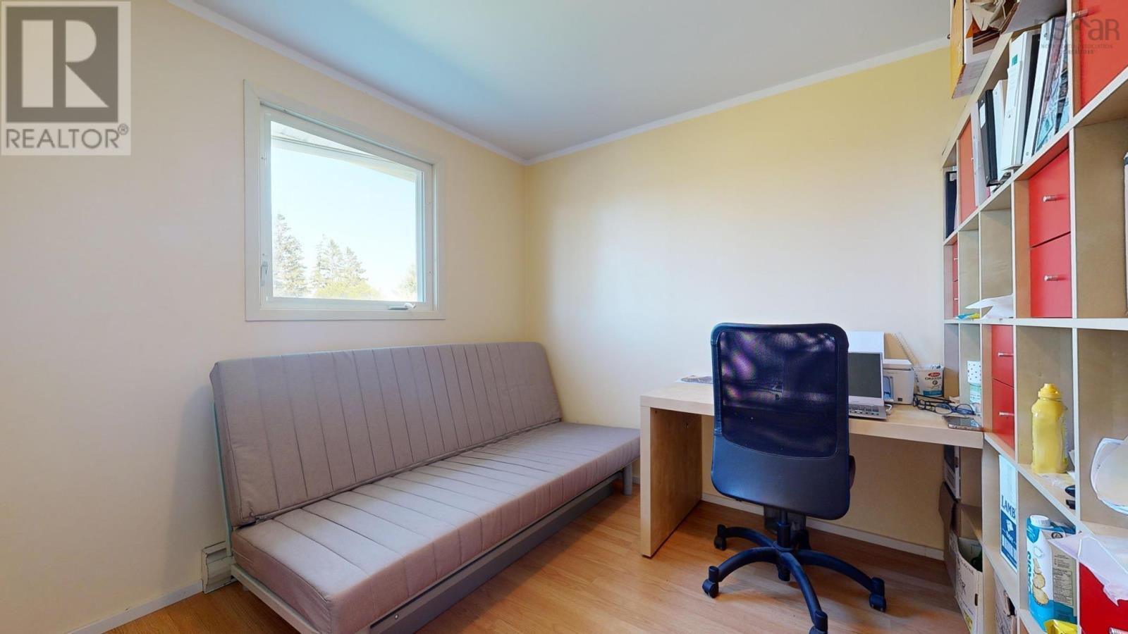 93 Sperry Road - 27