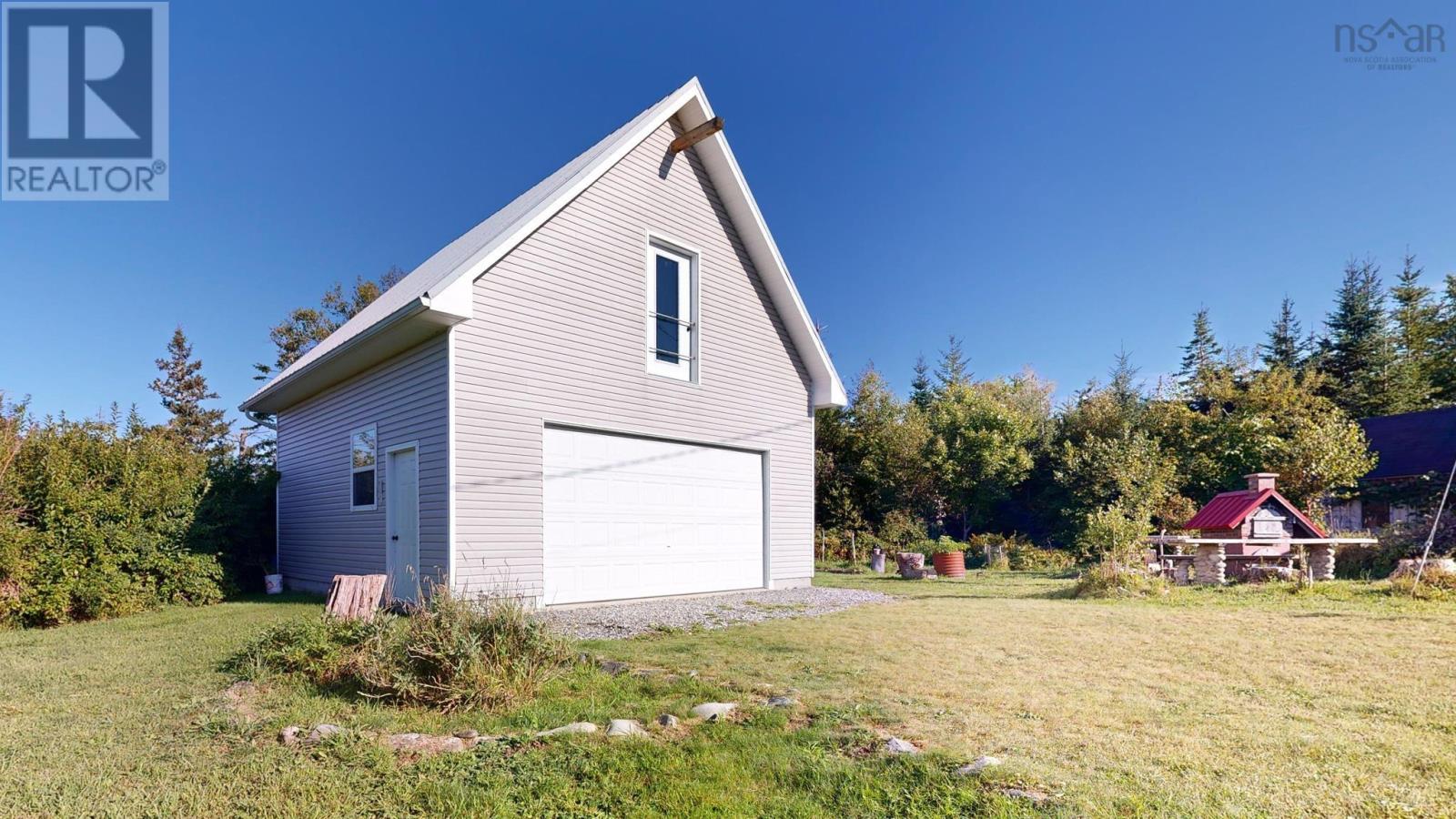 93 Sperry Road - 36