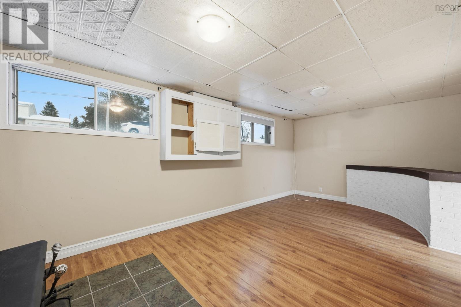 27 Grove Court - 34