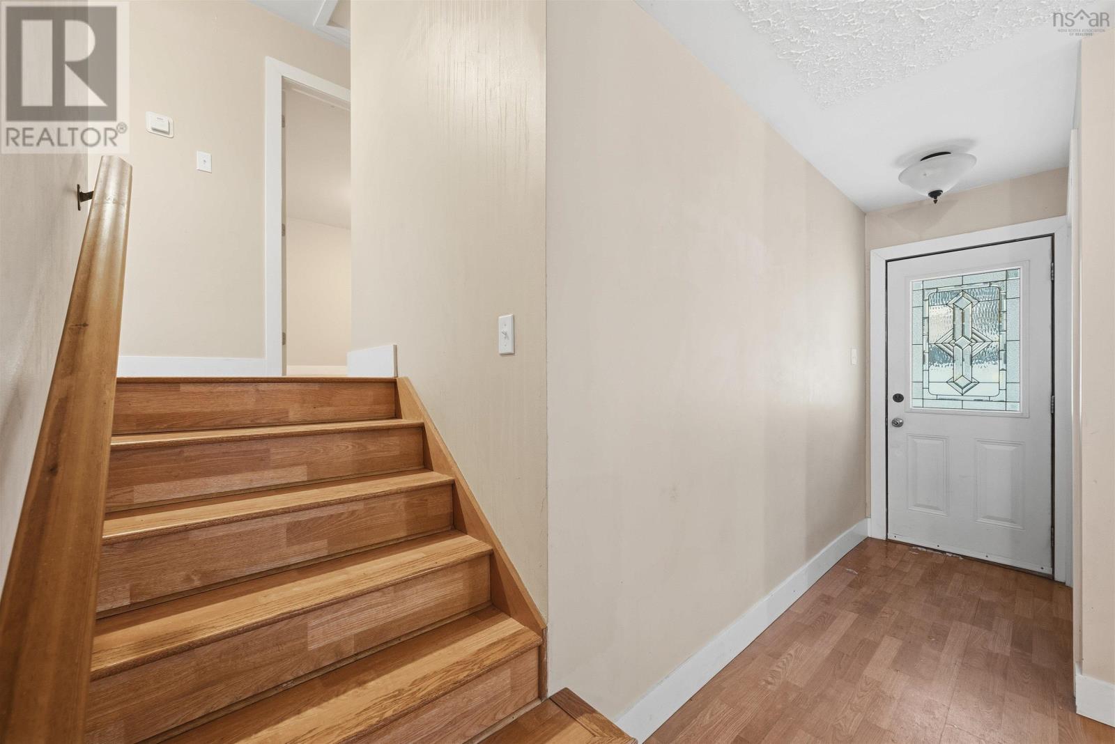 27 Grove Court - 19