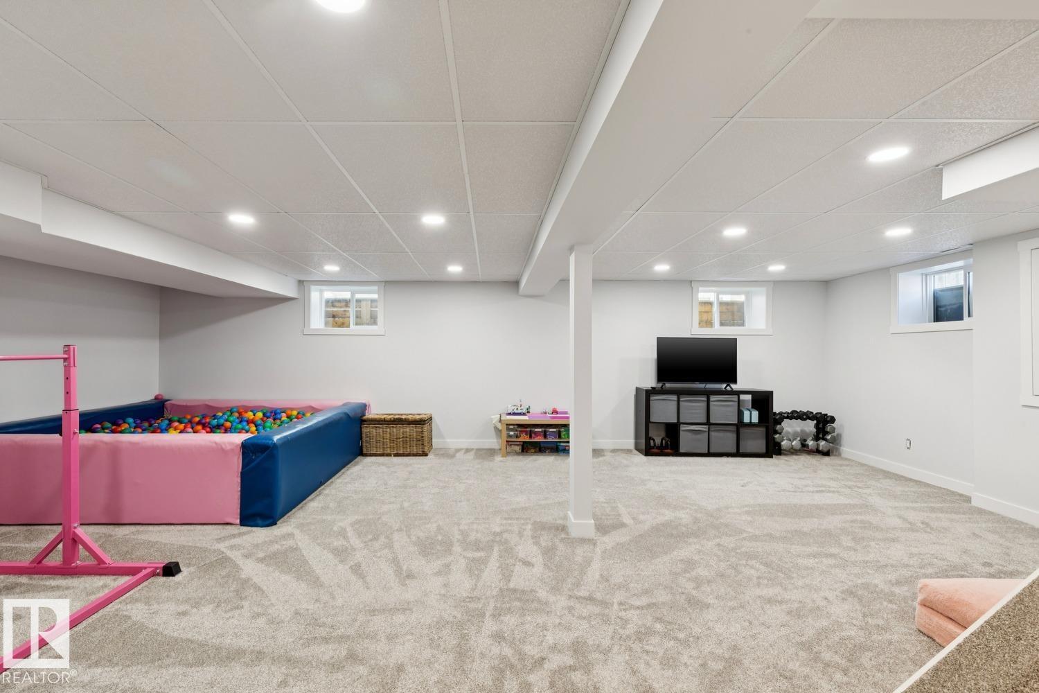 14620 89 AV NW — photo 32