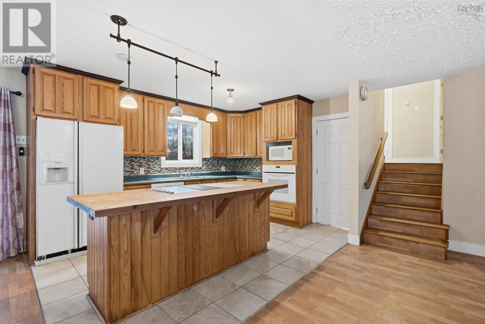 27 Grove Court - 14