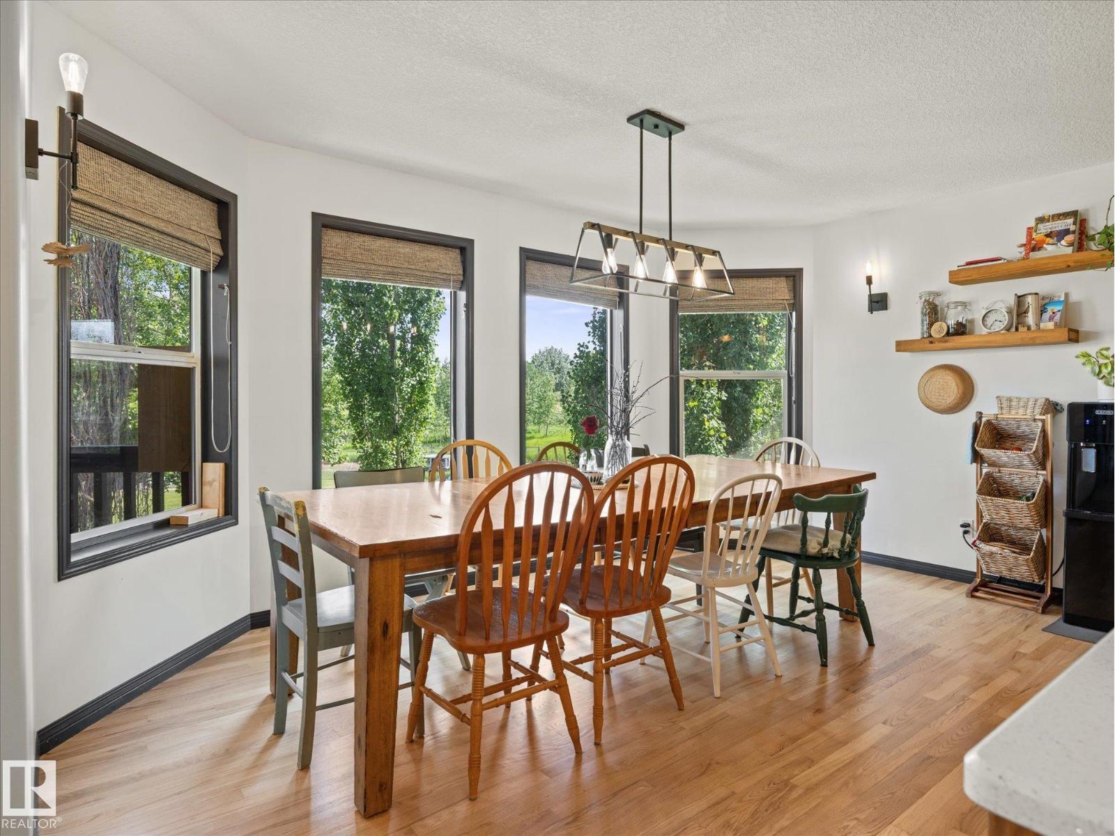 51559 RGE ROAD 204 - 17
