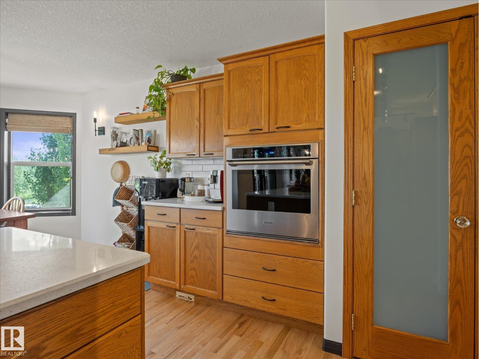 51559 RGE ROAD 204 - 18