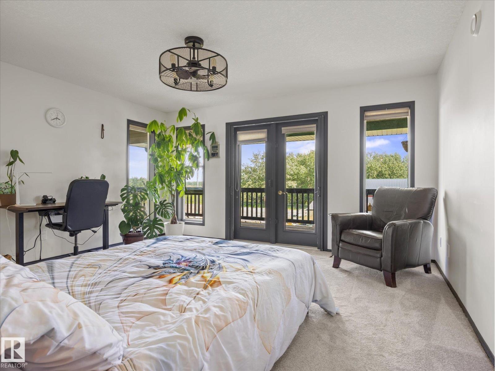 51559 RGE ROAD 204 - 21