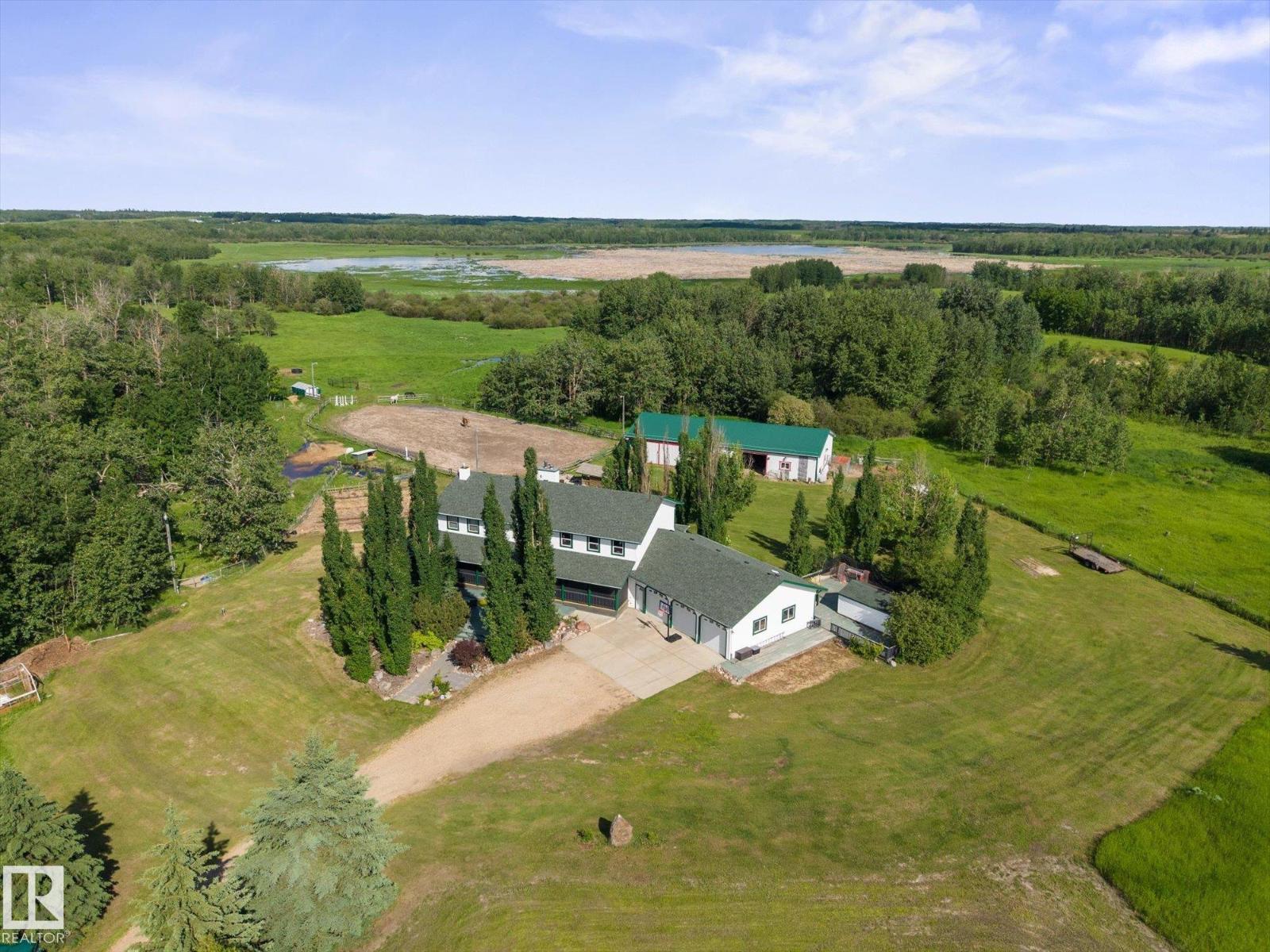 51559 RGE ROAD 204 - 3